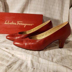 Salvatore Ferragamo Snella red leather pumps 8.5